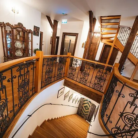 Отель Chateau