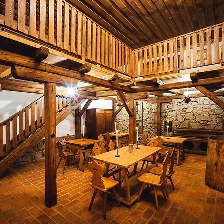 Chateau Отель 4*