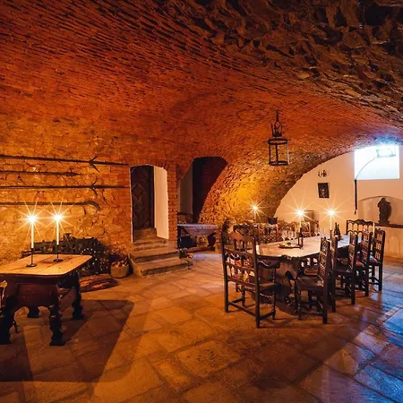 Chateau Отель