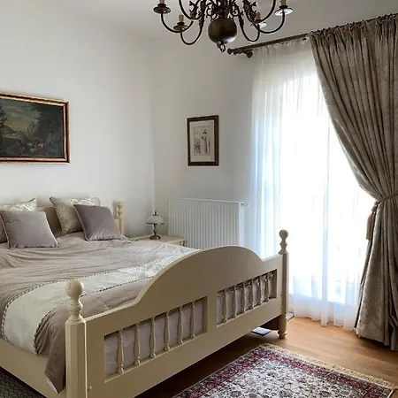 Chateau Отель