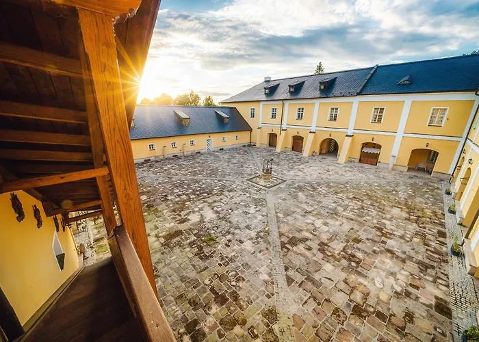 Chateau Szálloda Rychvald