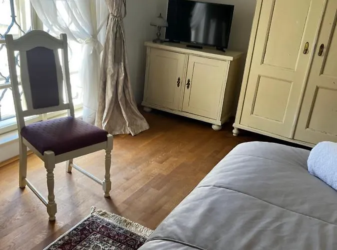 Chateau Szálloda 4*
